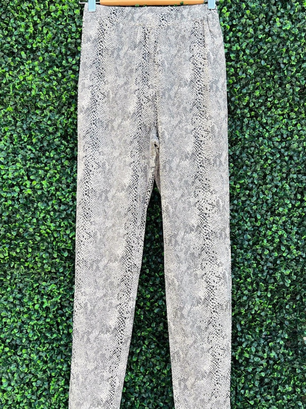 NWOT See and be Seen Faux Leather Snakeskin Leggings